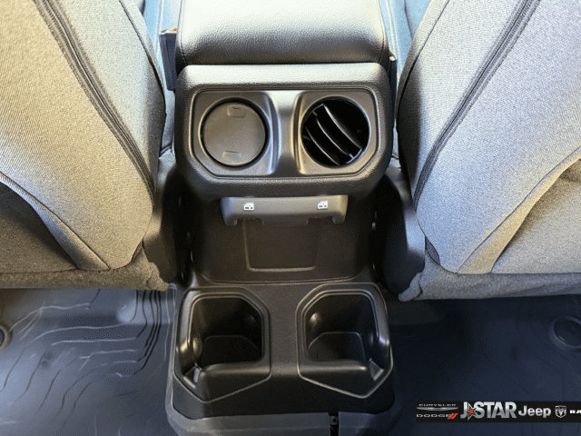 New 2026 Jeep Gladiator Sport AWD/4WD image 31
