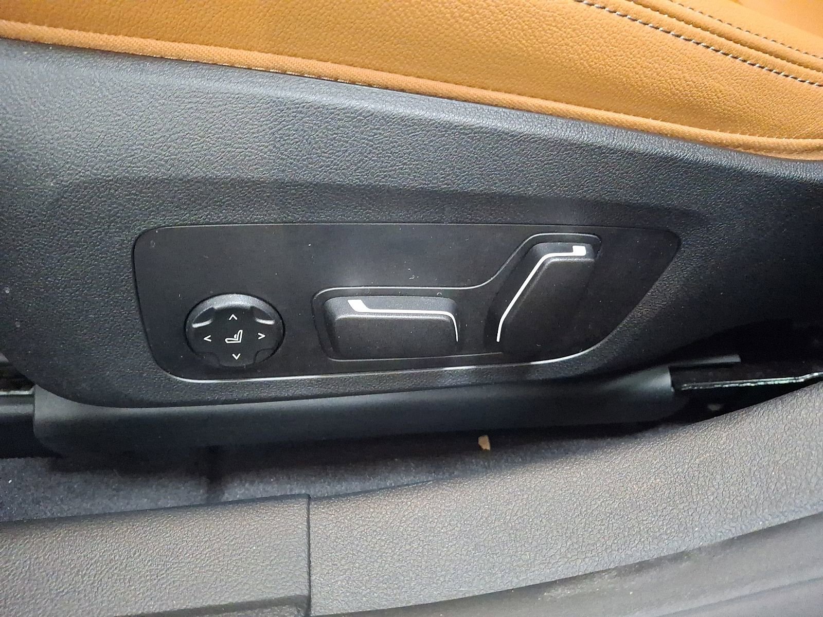 Used 2025 BMW i4 xDrive40i w/ Premium Package image 10