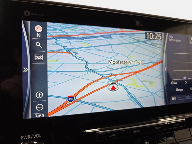 Used 2021 Toyota Highlander Platinum image 21