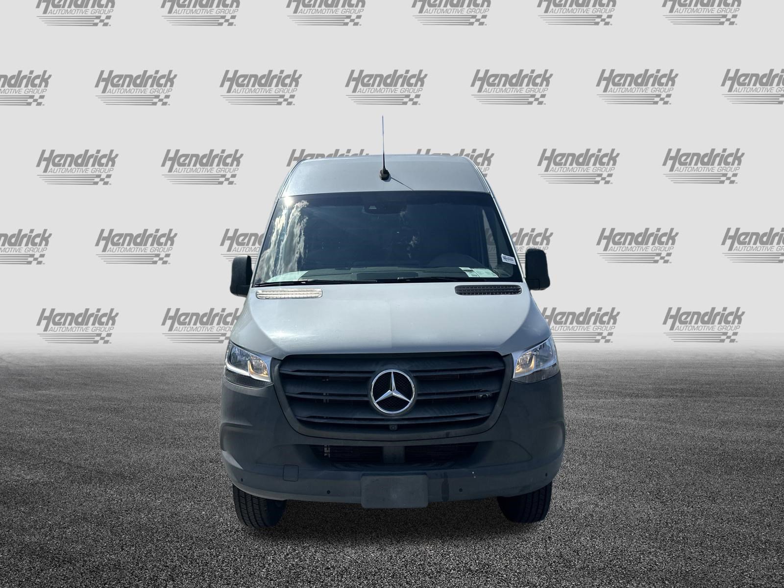 Used 2023 Mercedes-Benz Sprinter 2500 image 3