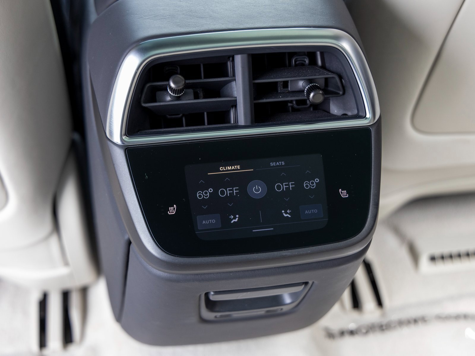 Used 2022 Lucid Air Grand Touring image 41