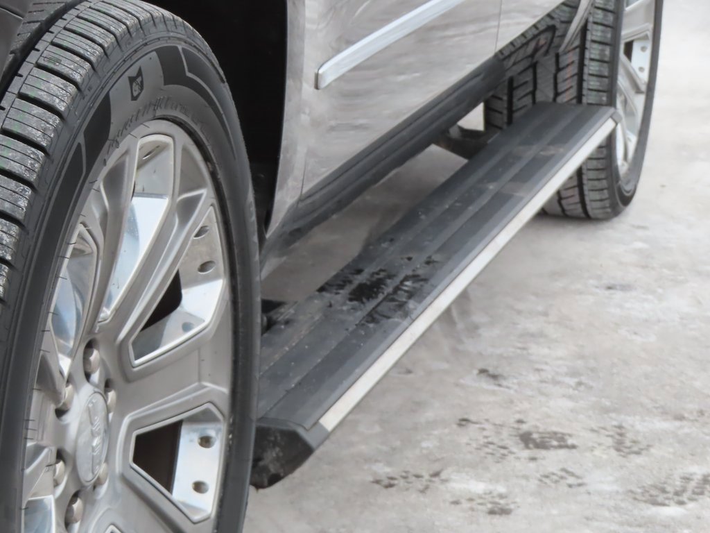 Used 2016 GMC Yukon XL Denali w/ Open Road Package image 18