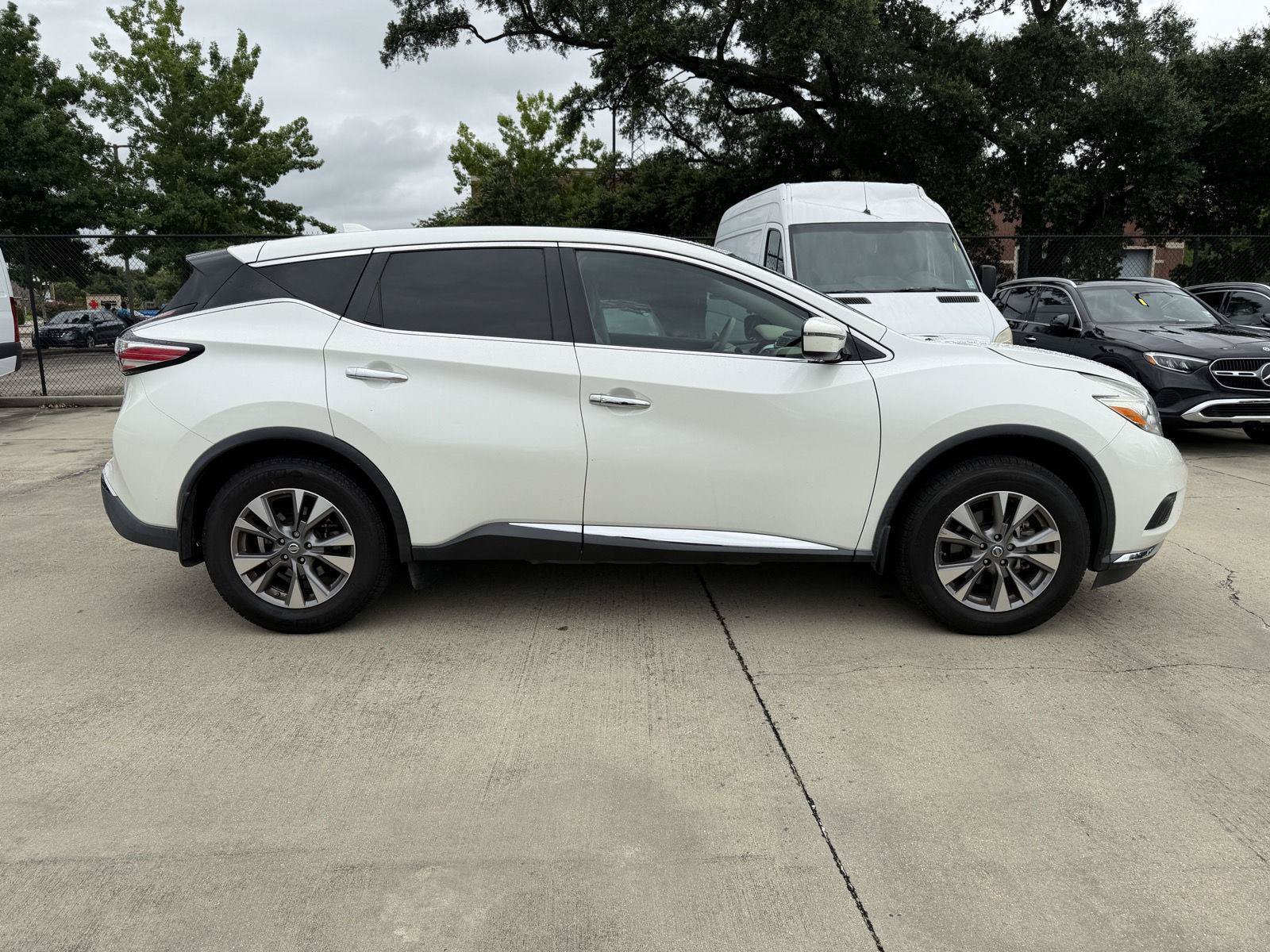 Used 2017 Nissan Murano S w/ Navigation Package FWD image 24