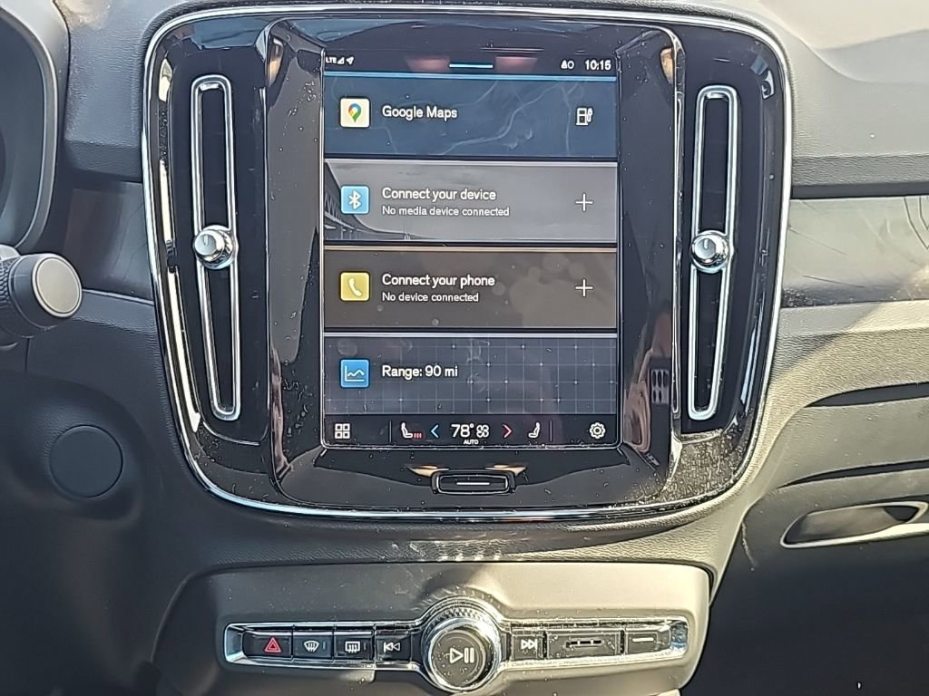 Used 2023 Volvo C40 Recharge Core image 5