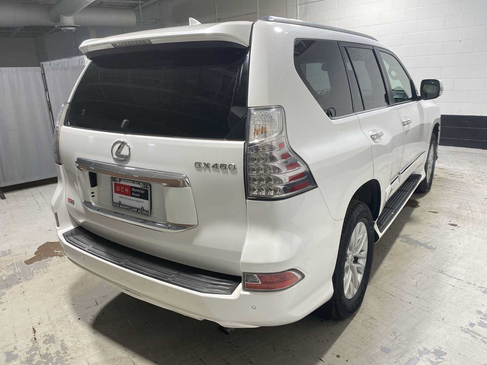 Used 2017 Lexus GX 460 Premium w/ Premium Package AWD/4WD image 26
