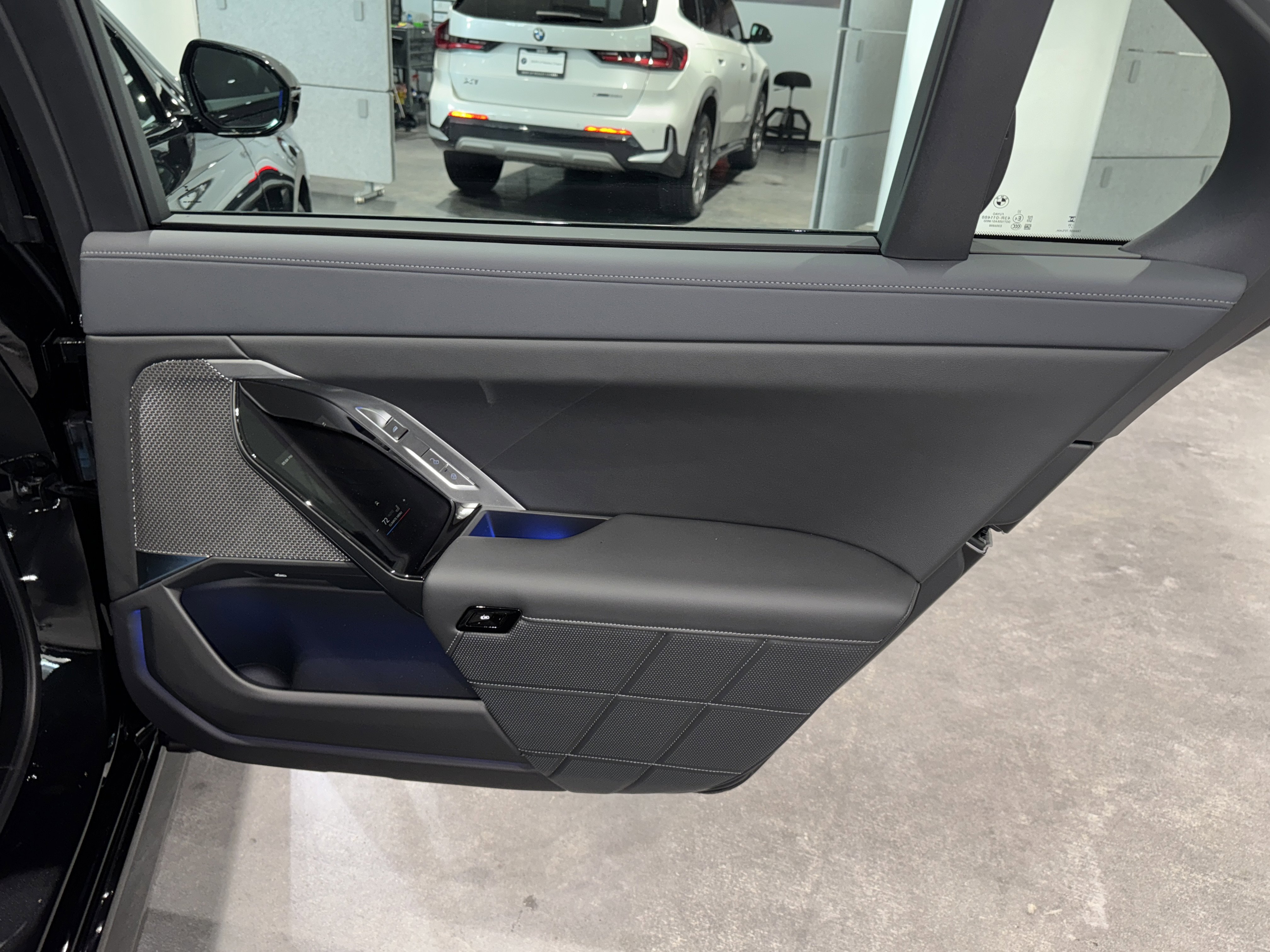 New 2026 BMW i7 eDrive50 w/ M Sport Package image 10