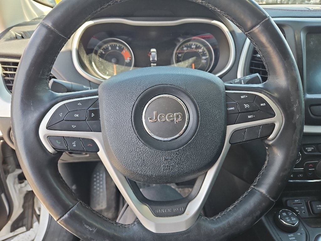Used 2018 Jeep Cherokee Trailhawk w/ Quick Order Package 27L AWD/4WD image 10