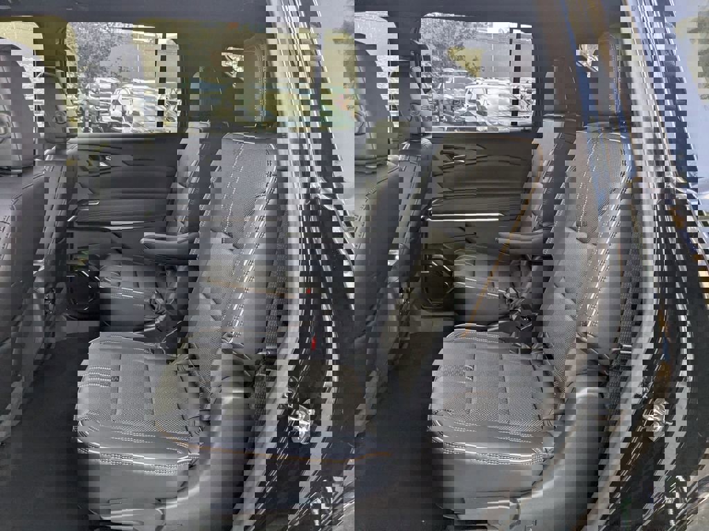 New 2026 Chevrolet Traverse High Country image 11