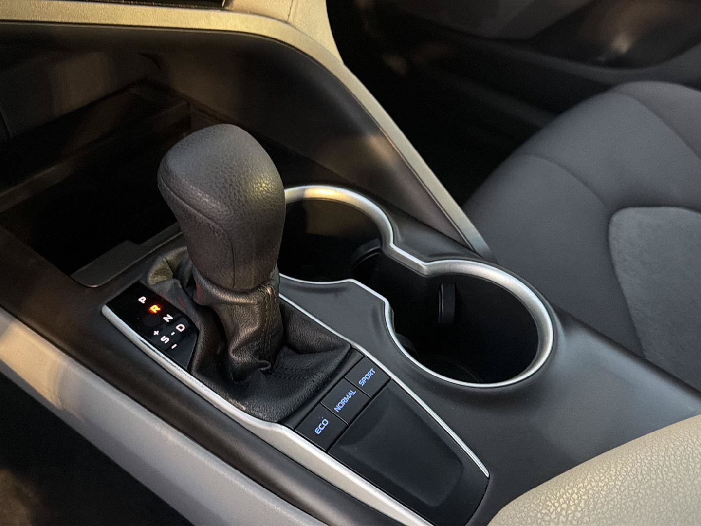 Certified 2022 Toyota Camry LE FWD image 27