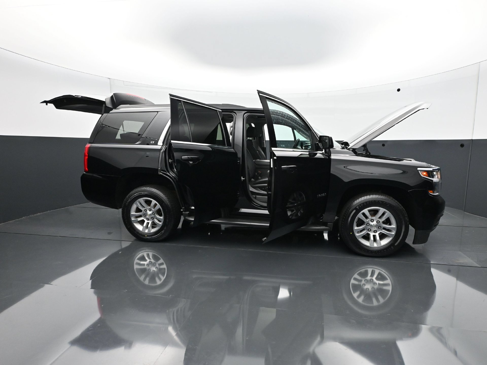 Used 2019 Chevrolet Tahoe LT AWD/4WD image 34