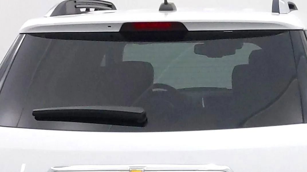 Used 2016 Chevrolet Equinox LTZ w/ Enhanced Convenience Package FWD image 6