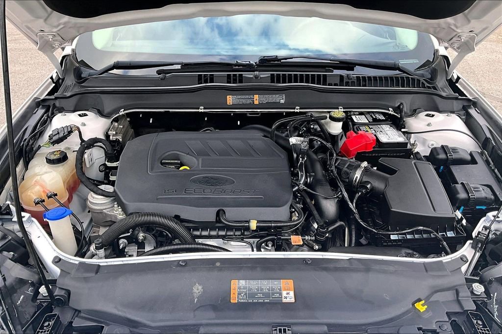 Used 2018 Ford Fusion SE w/ Fusion SE Technology Package image 27