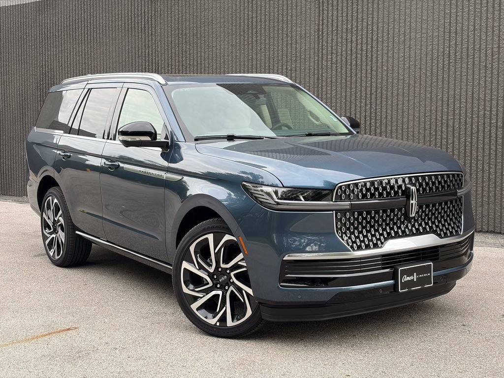 New 2027 Lincoln Navigator Reserve AWD/4WD image 9