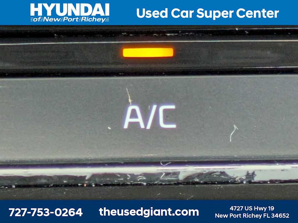 Used 2016 Kia Sedona LX w/ LX Convenience Package FWD image 28