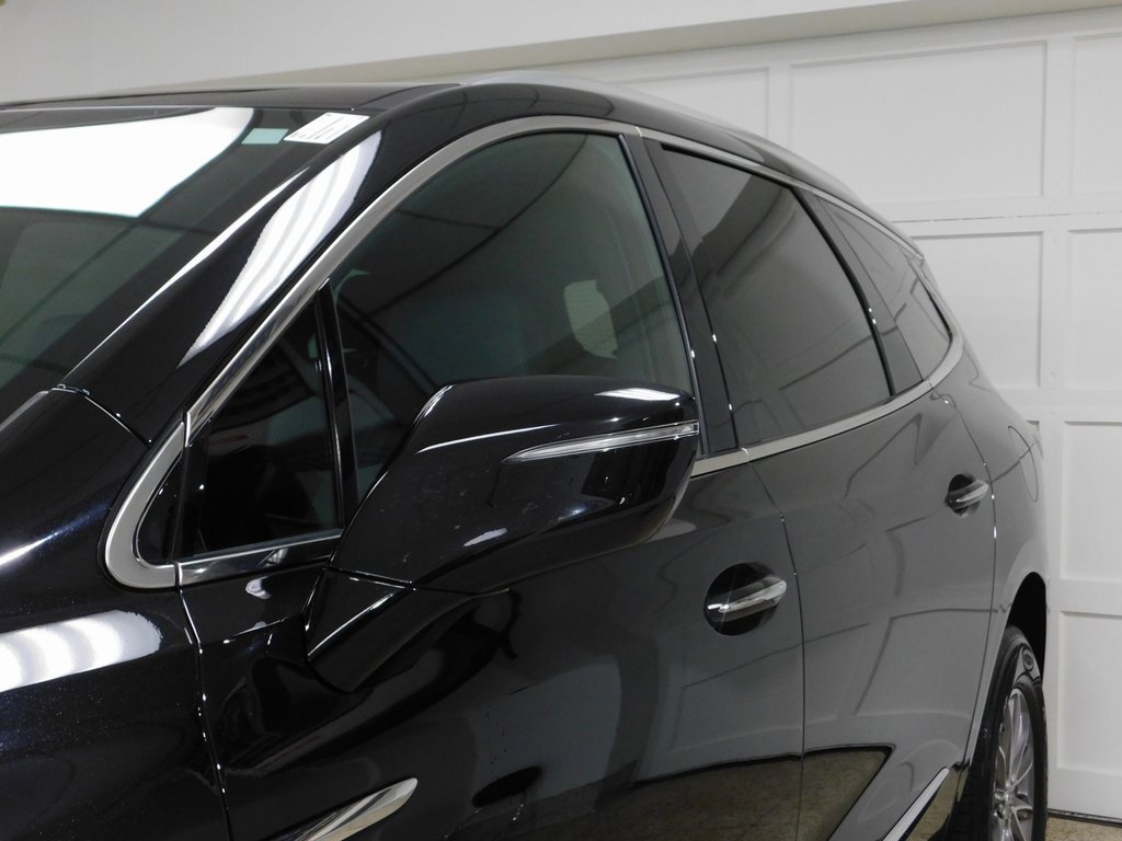 Used 2024 Buick Enclave Essence image 15