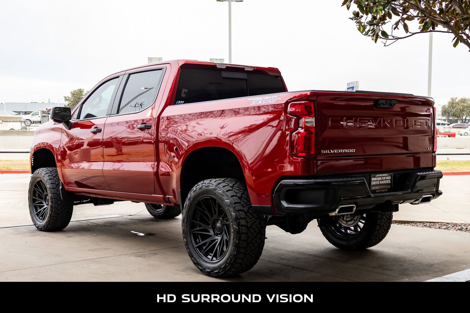 Used 2024 Chevrolet Silverado 1500 LT Trail Boss w/ LT Trail Boss Premium Package AWD/4WD image 7
