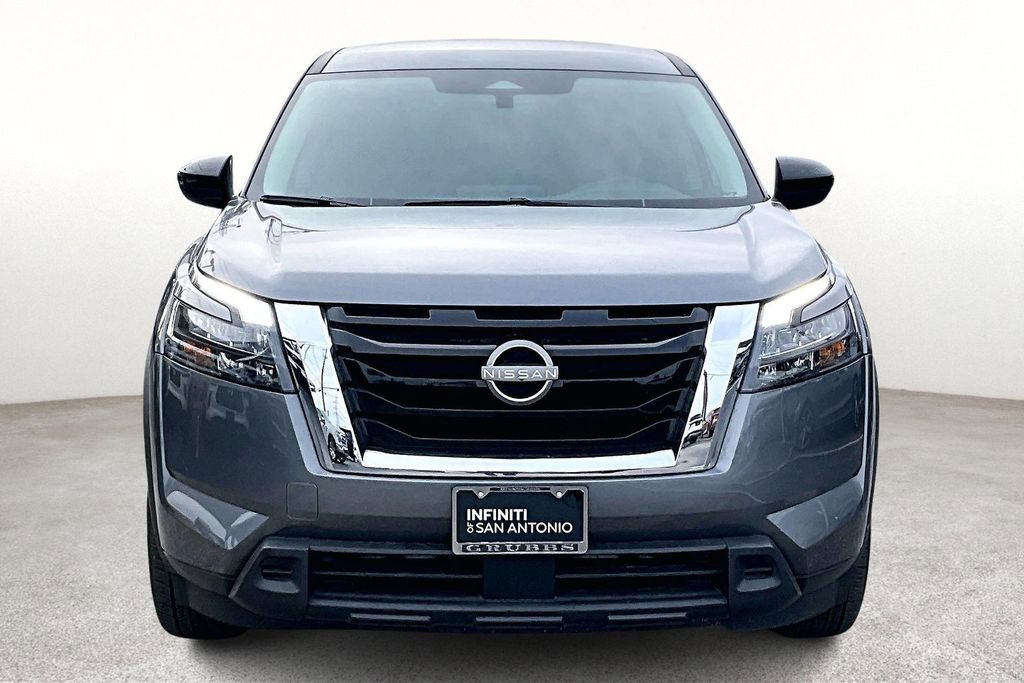 Used 2024 Nissan Pathfinder S image 5
