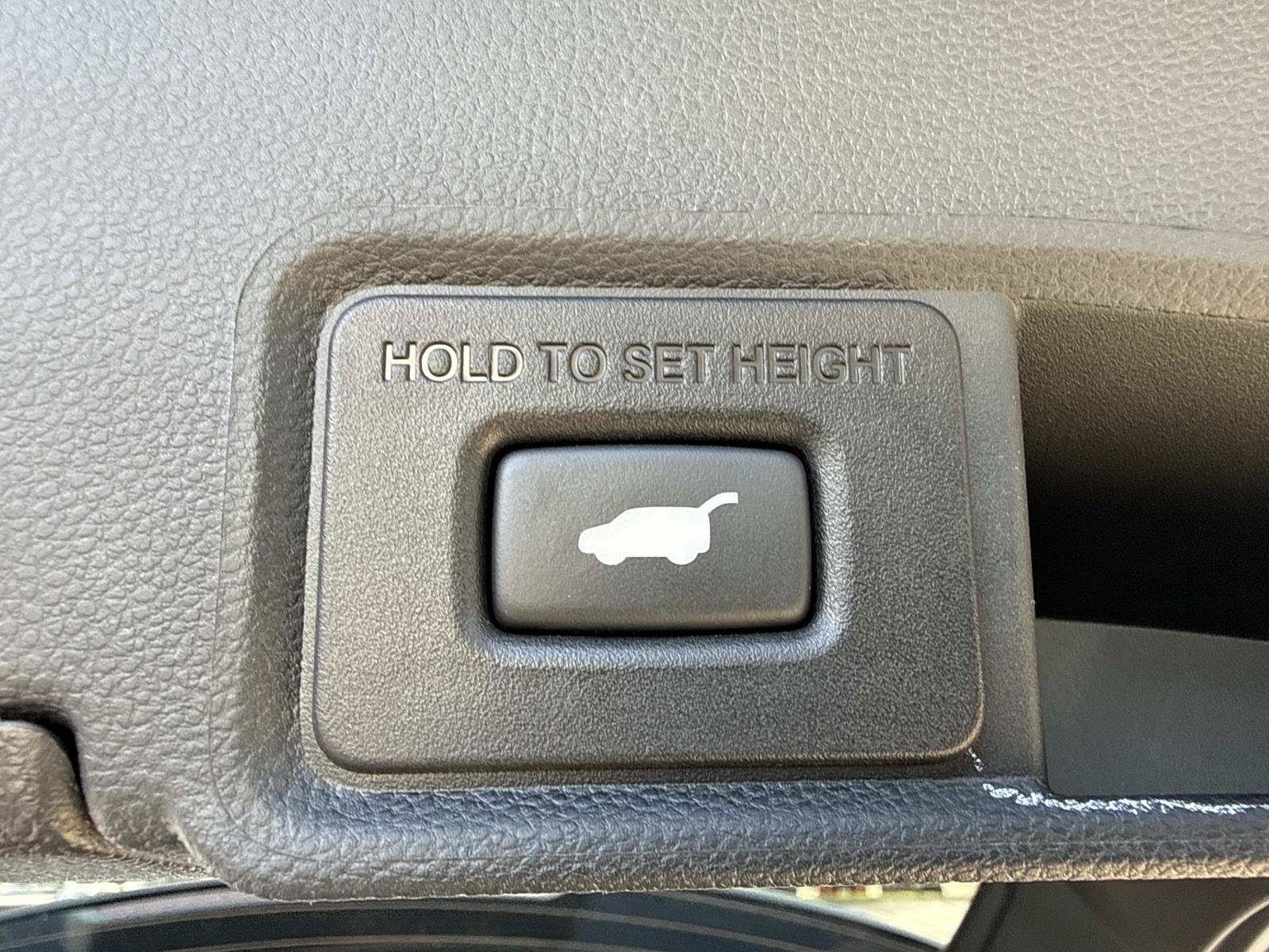 Used 2021 Acura RDX w/ Advance Package AWD/4WD image 11