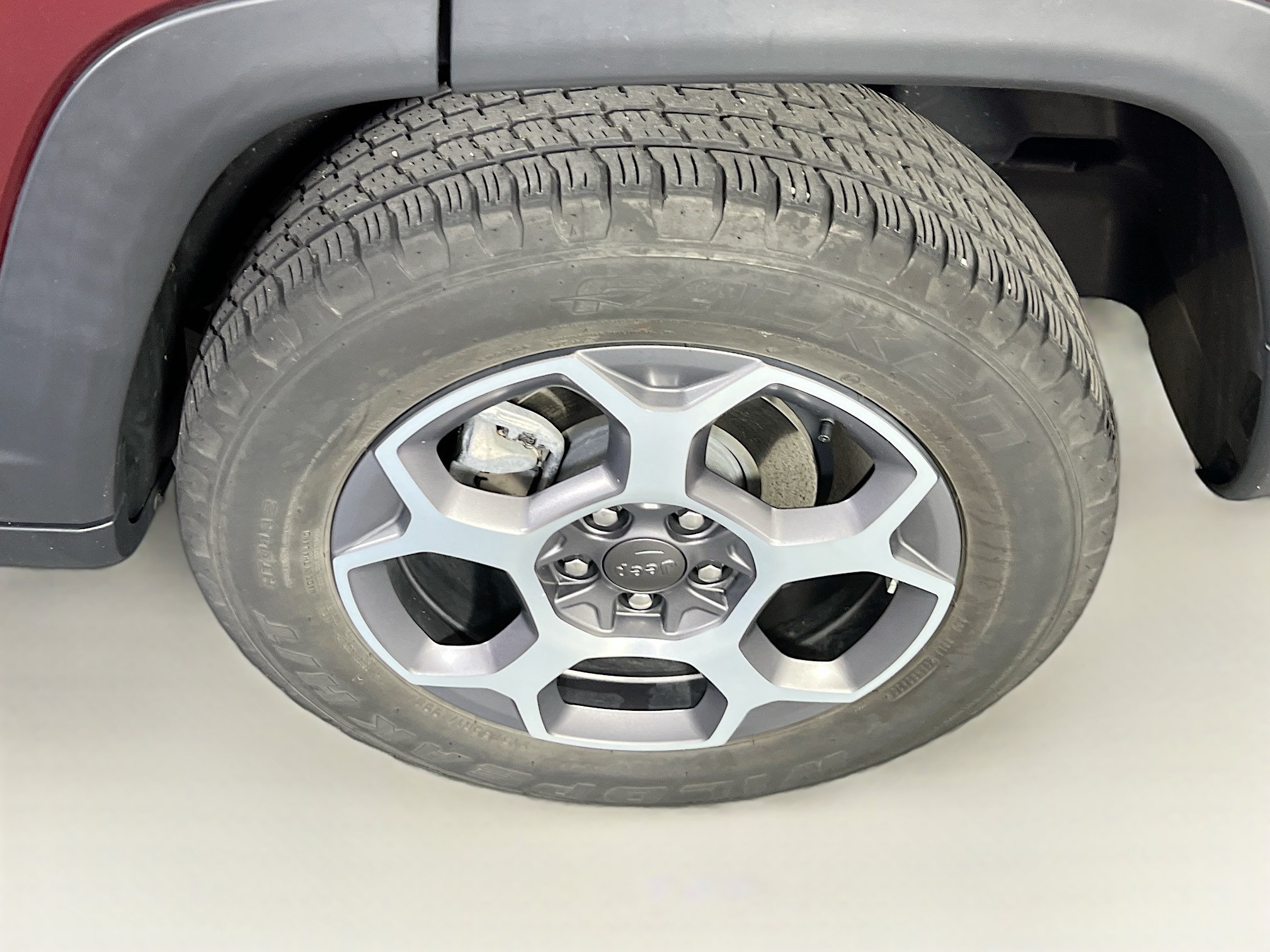 Used 2022 Jeep Compass Trailhawk w/ Trailhawk Convenience Group AWD/4WD image 29