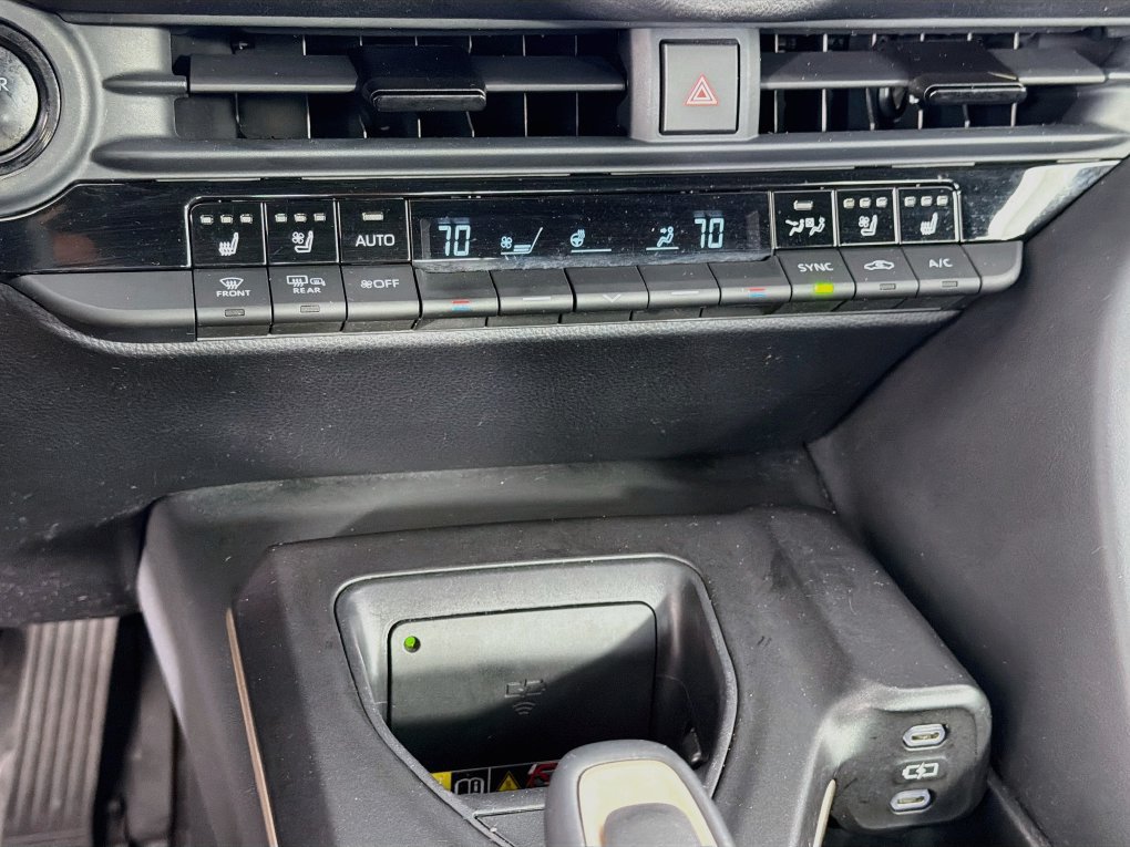 Used 2023 Toyota Crown AWD/4WD image 20