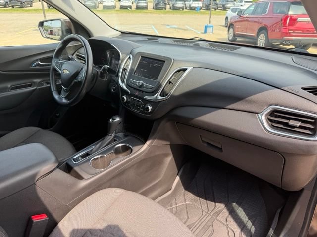 Used 2020 Chevrolet Equinox LT w/ Driver Convenience Package FWD image 30