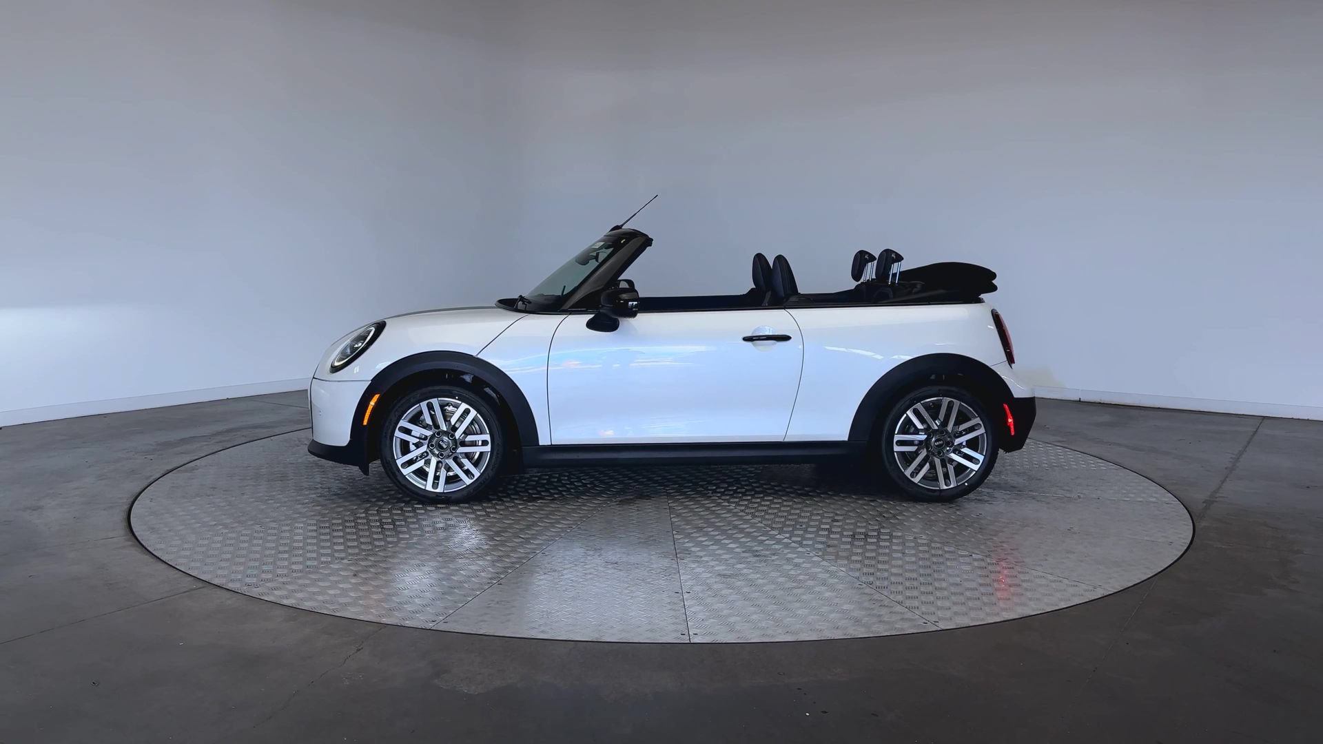 New 2026 MINI Cooper Convertible FWD image 5