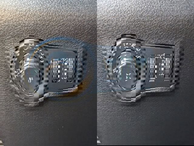 Used 2023 Jeep Compass High Altitude image 21