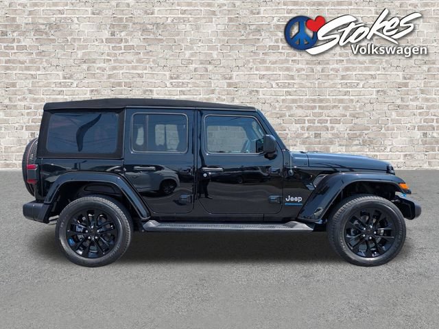 Used 2023 Jeep Wrangler Unlimited Sahara AWD/4WD image 3