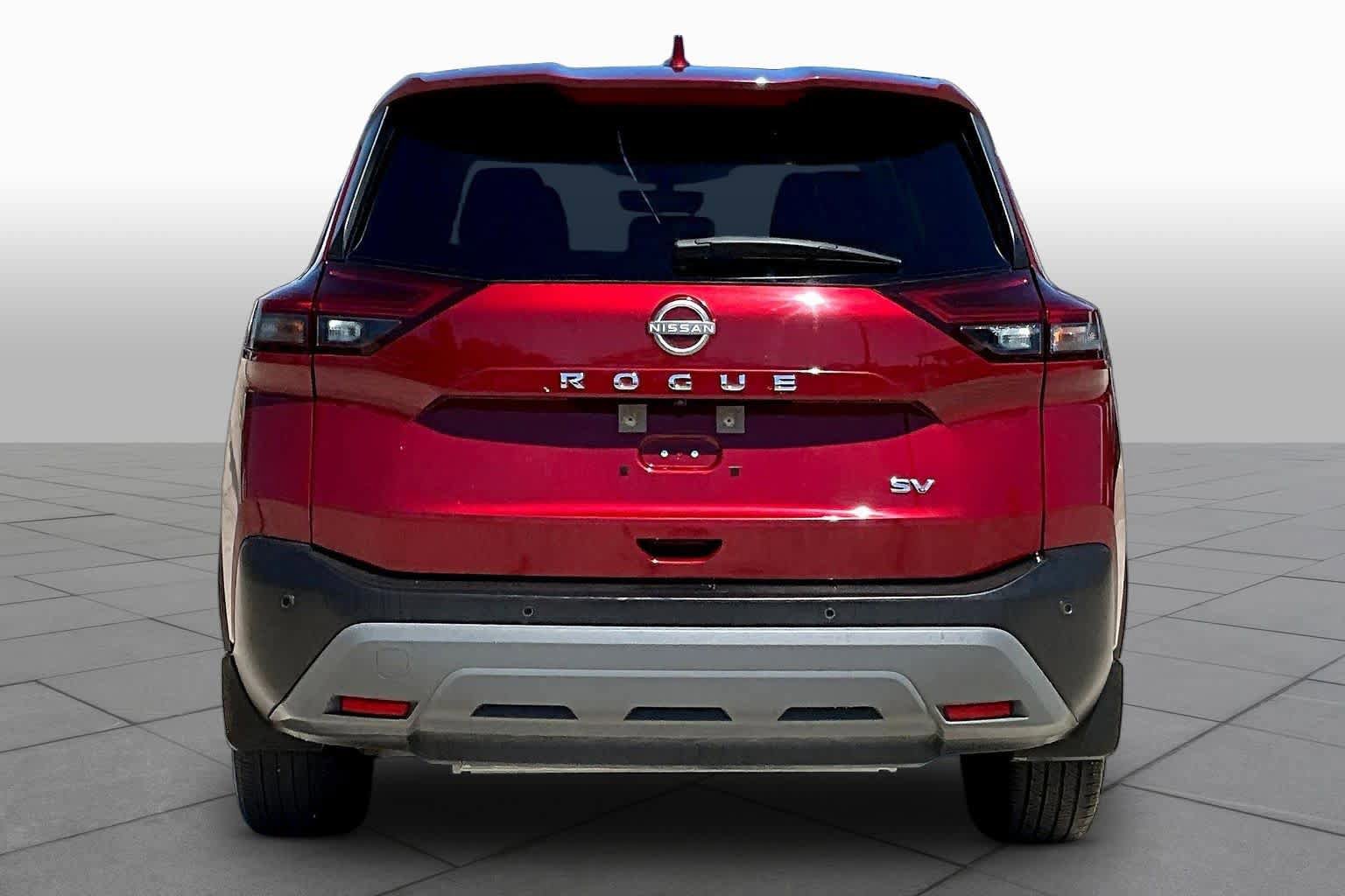 Used 2023 Nissan Rogue SV FWD image 5