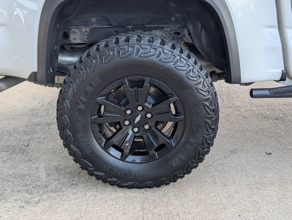 Certified 2018 Chevrolet Colorado ZR2 w/ ZR2 Dusk Special Edition AWD/4WD image 3