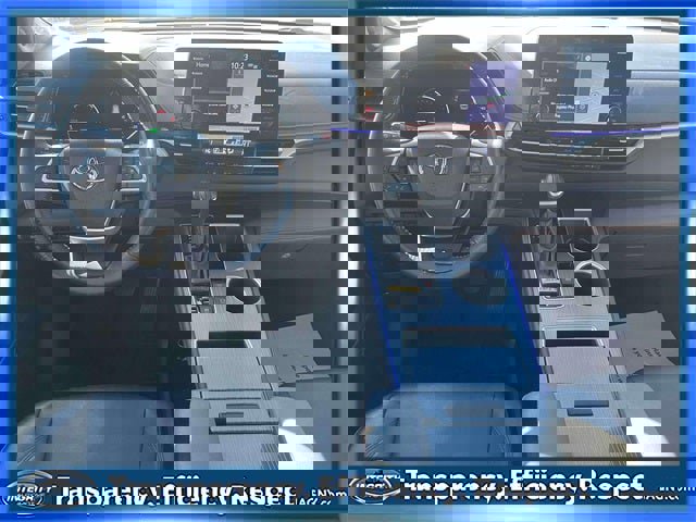 Certified 2024 Toyota Sienna XSE image 14