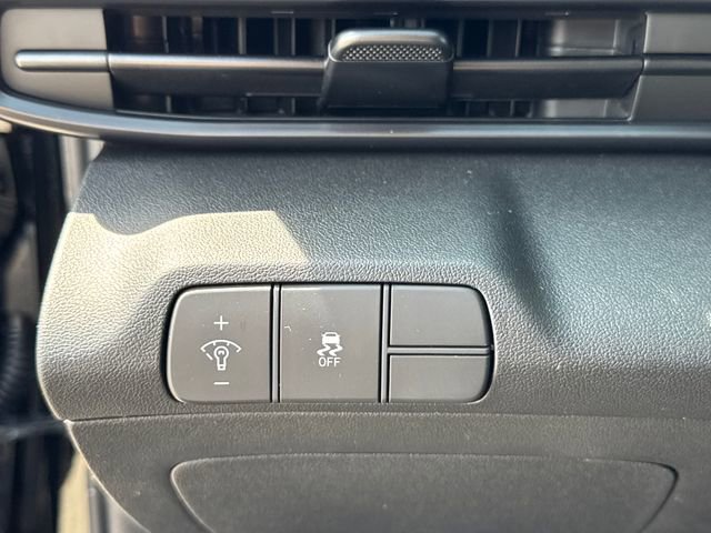 New 2026 Hyundai Elantra Sport FWD image 23