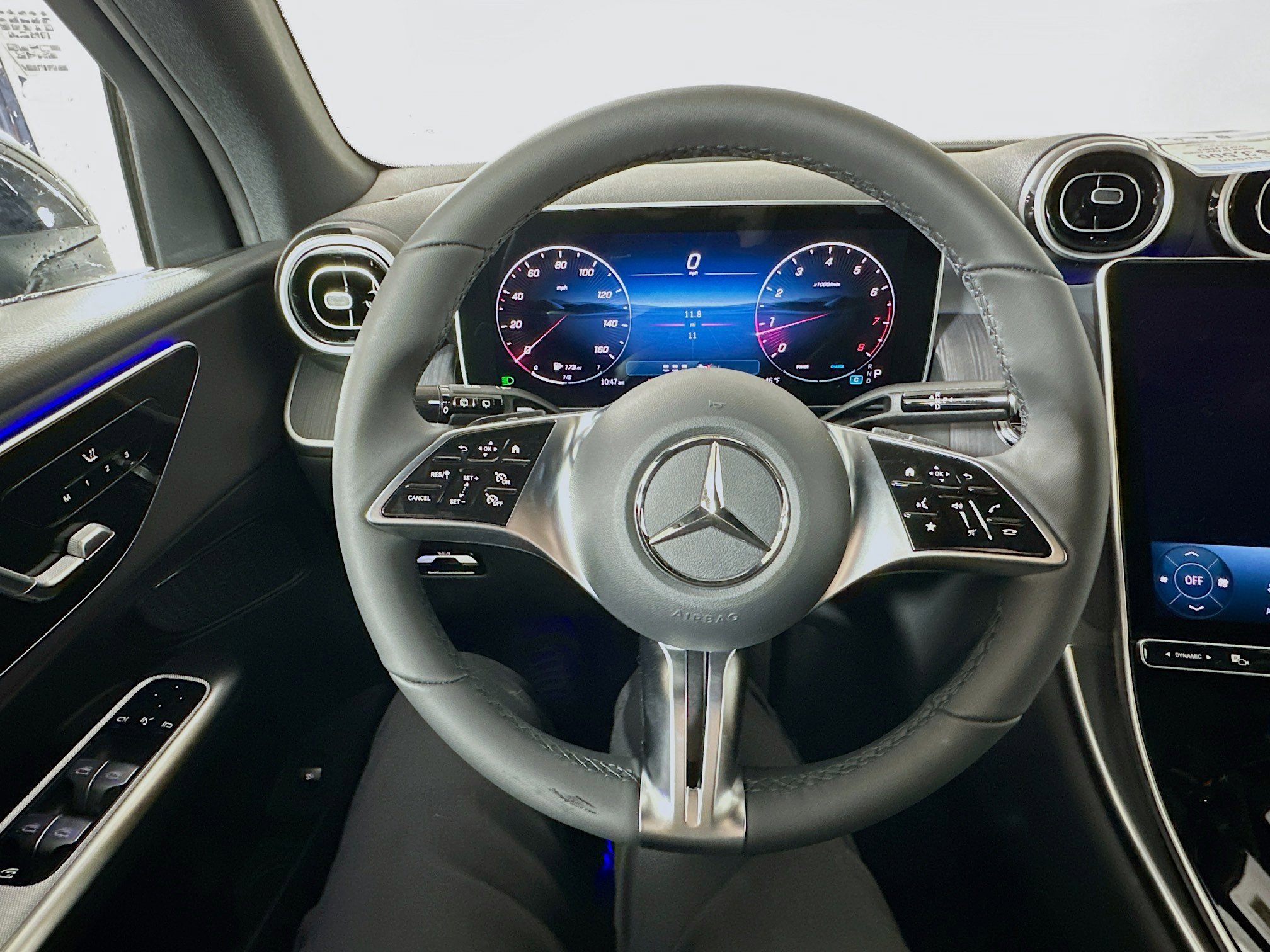 New 2026 Mercedes-Benz GLC 300 4MATIC image 11