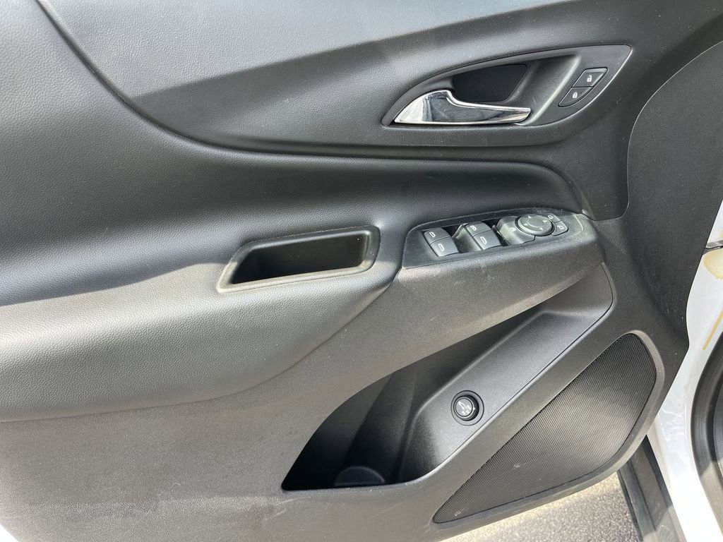 Used 2019 Chevrolet Equinox LT w/ Sun & Navigation Package image 22