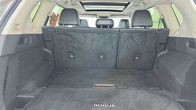 Certified 2023 Nissan Rogue Platinum FWD image 35