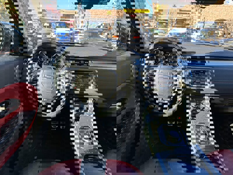 Used 2012 Land Rover Range Rover Evoque Dynamic image 16