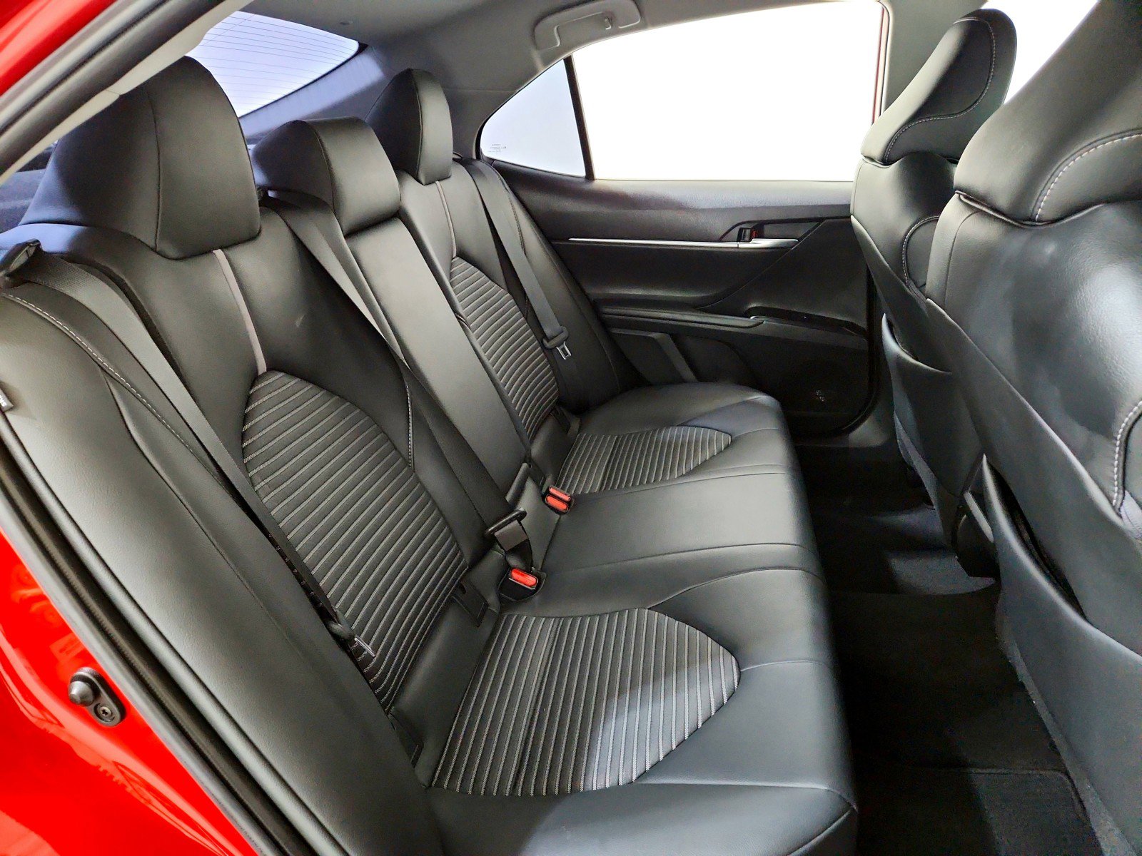 Used 2019 Toyota Camry SE image 22