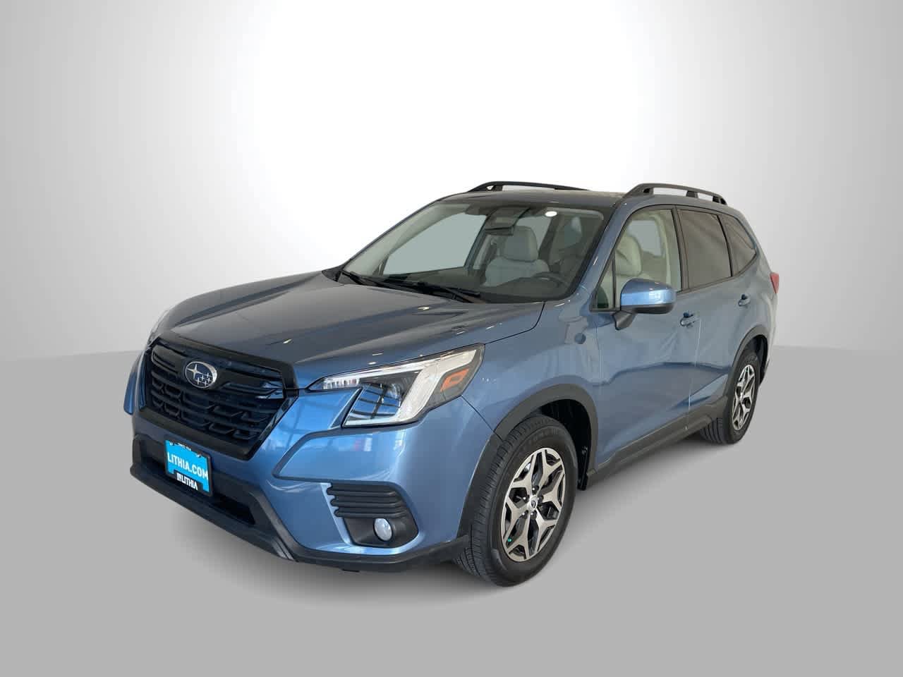 Used 2022 Subaru Forester Premium AWD/4WD image 1