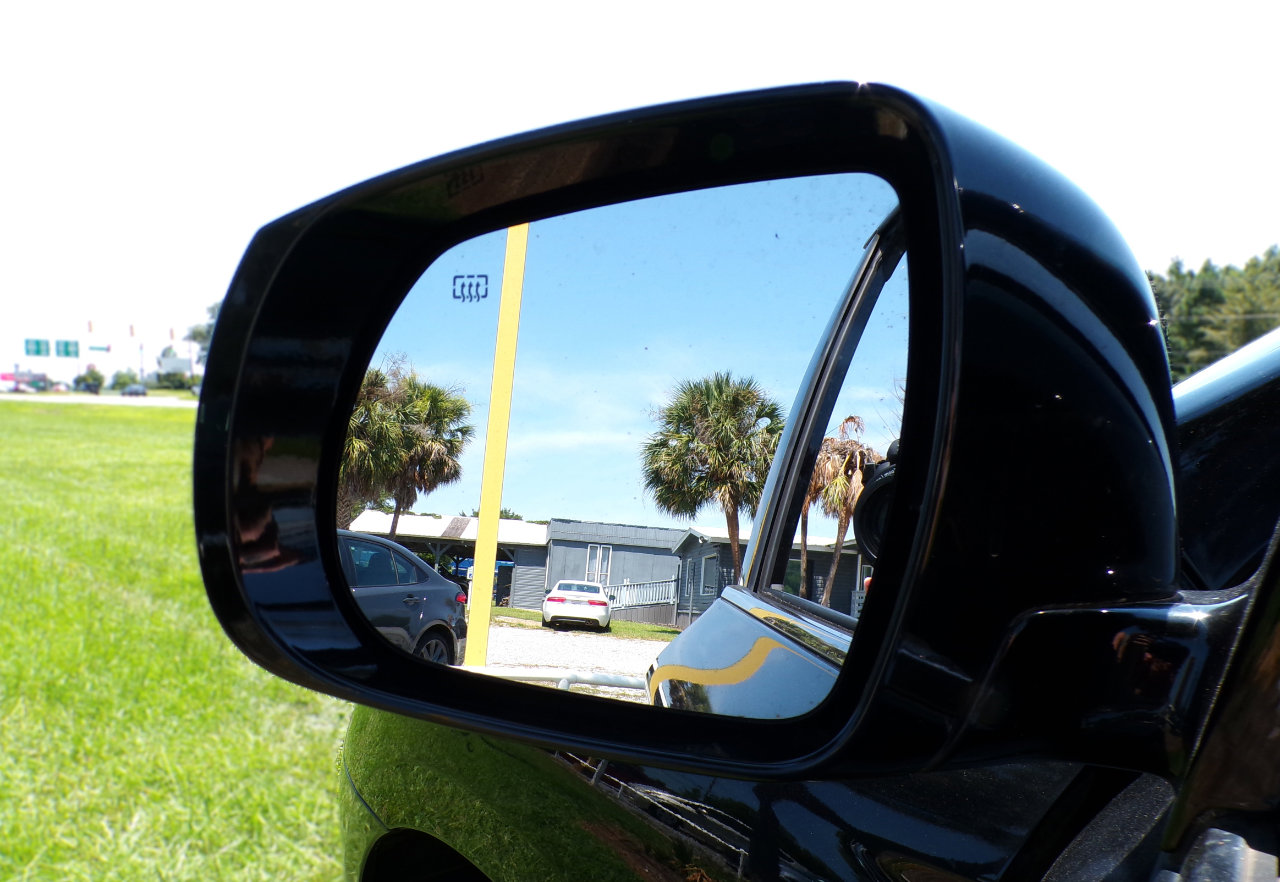 Used 2016 INFINITI QX60 AWD w/ Premium Plus Package image 38