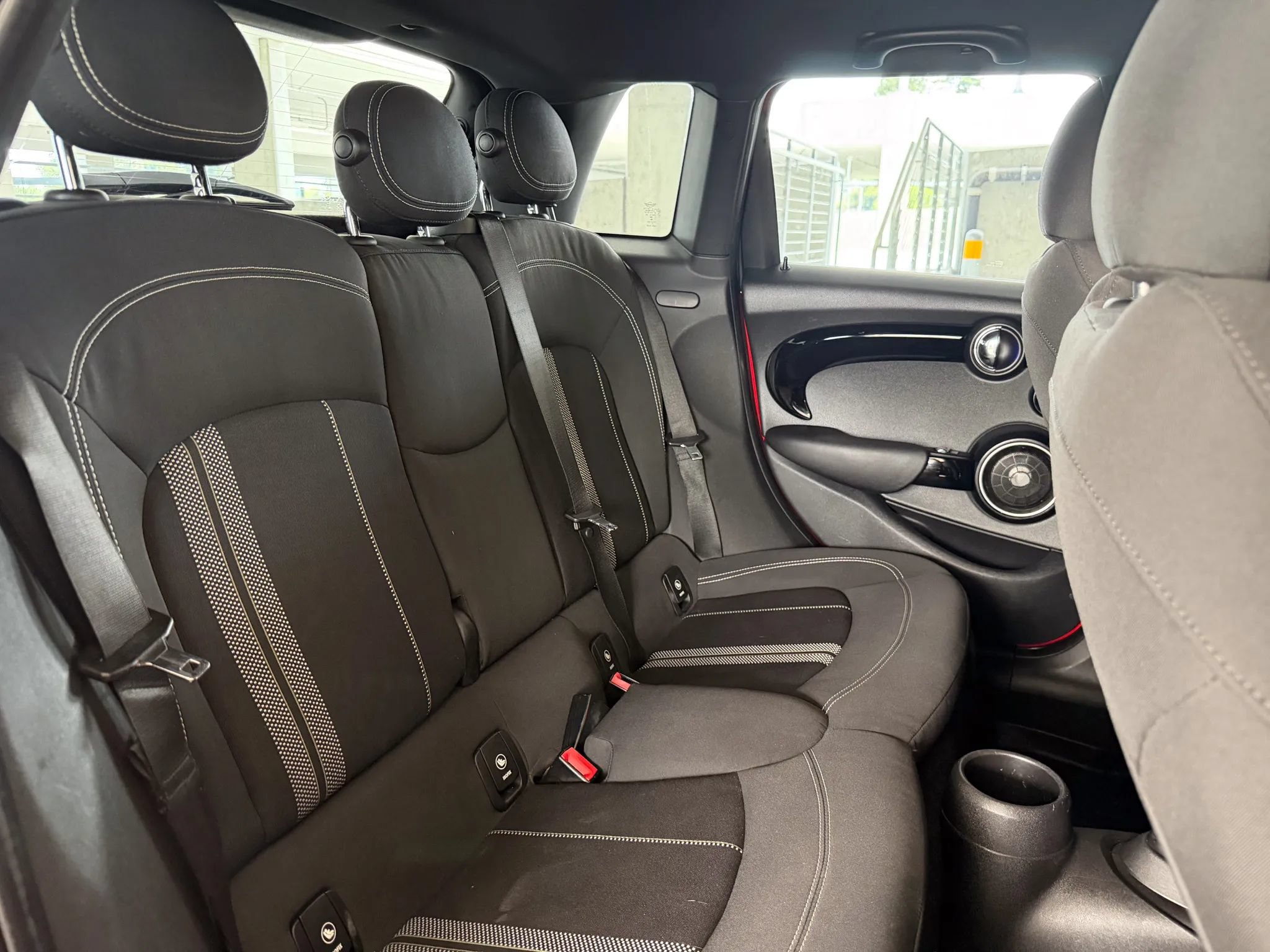 Used 2015 MINI Cooper S FWD image 23
