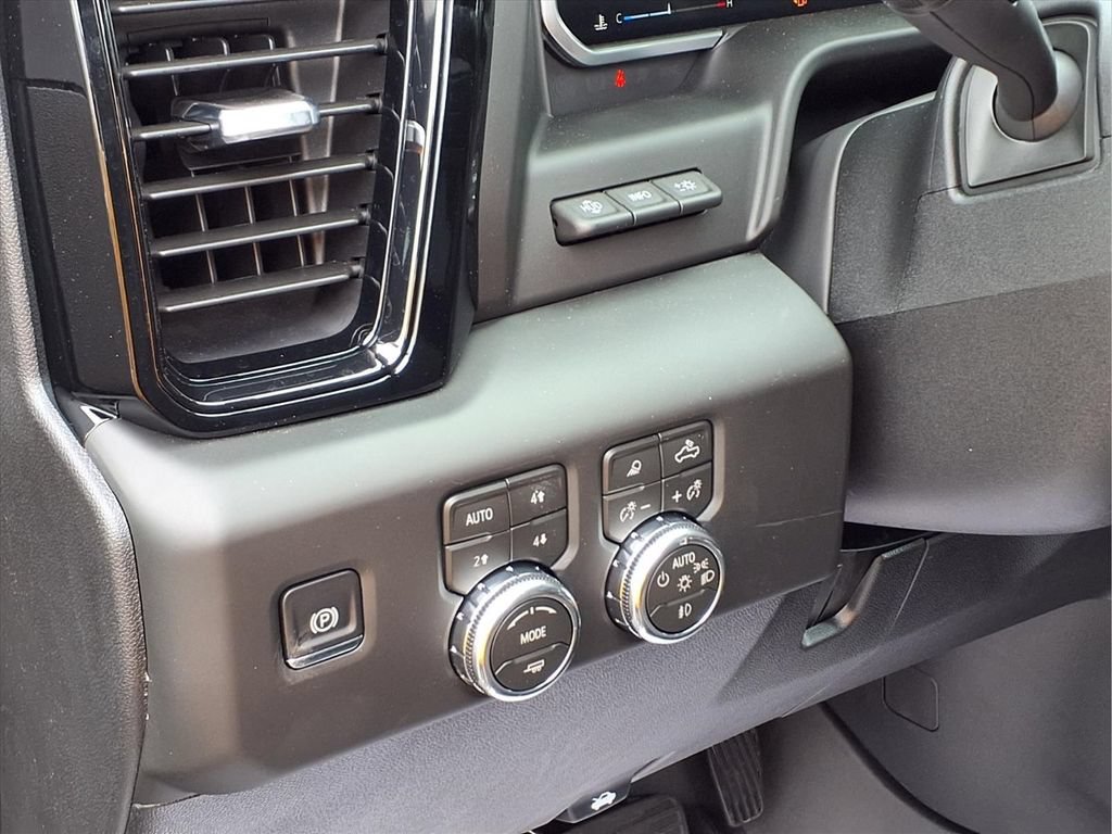 New 2026 GMC Sierra 2500 AT4 w/ AT4 Premium Plus Package AWD/4WD image 11
