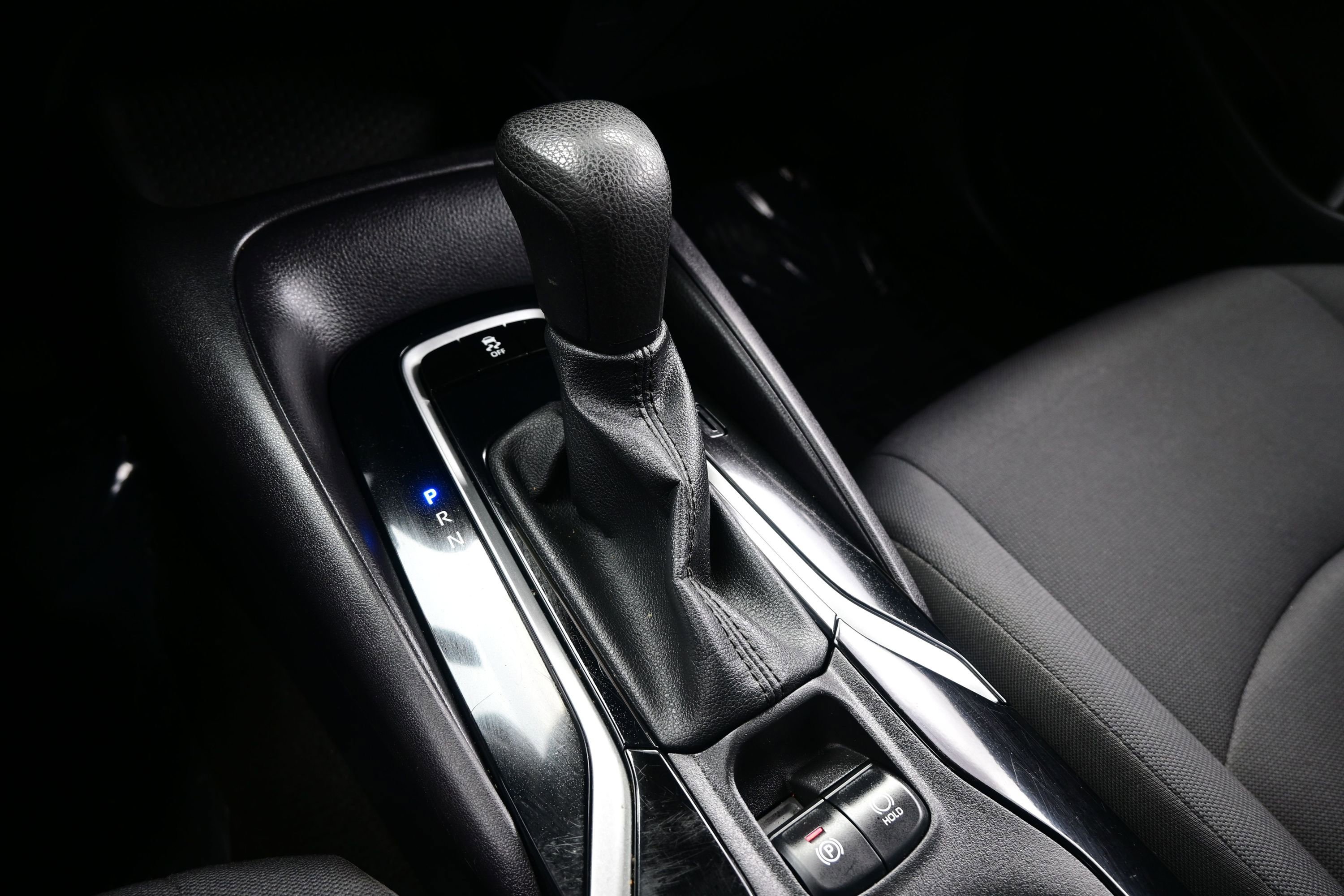 Used 2022 Toyota Corolla LE FWD image 19