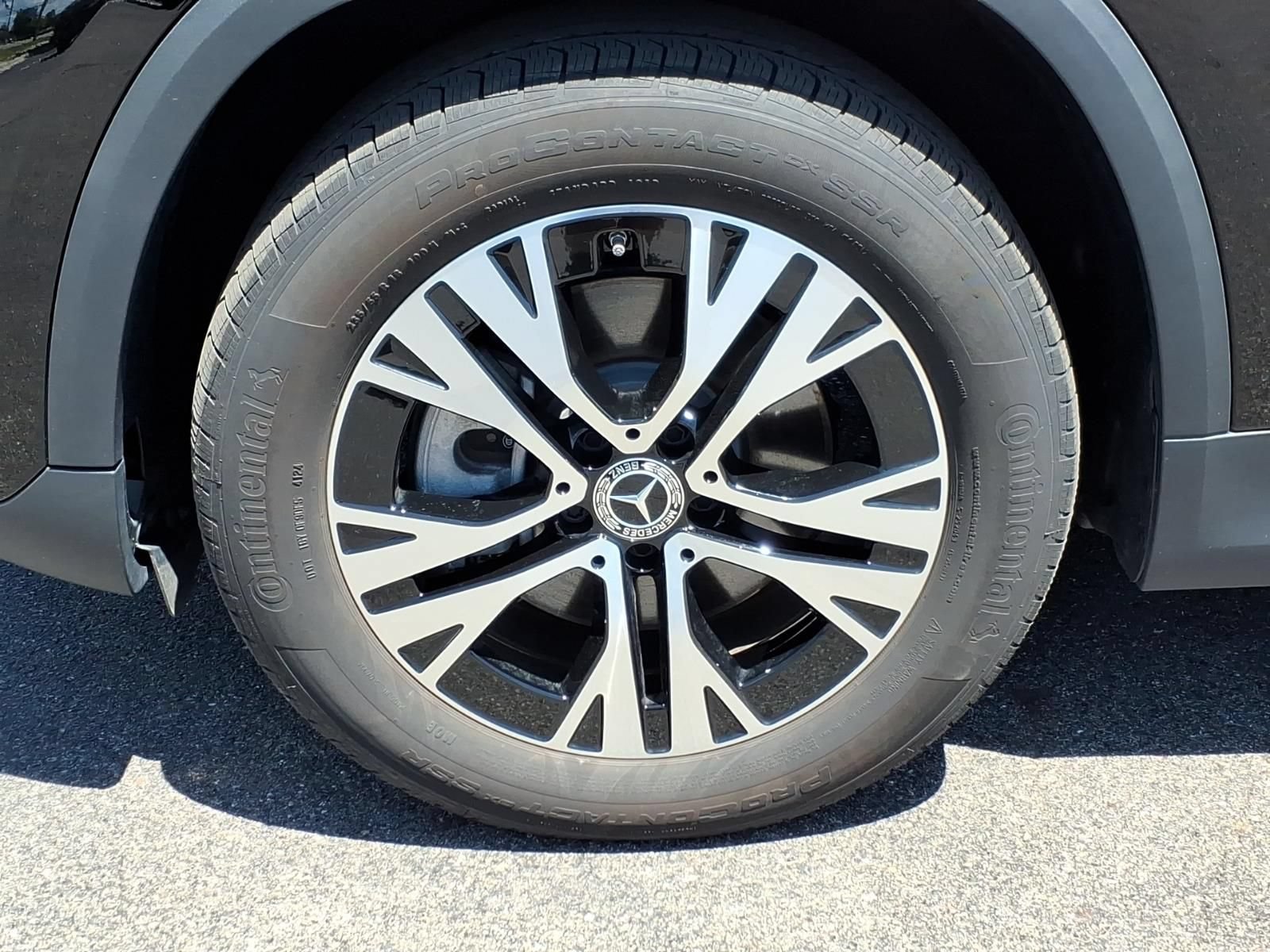 Certified 2025 Mercedes-Benz GLA 250 4MATIC image 10