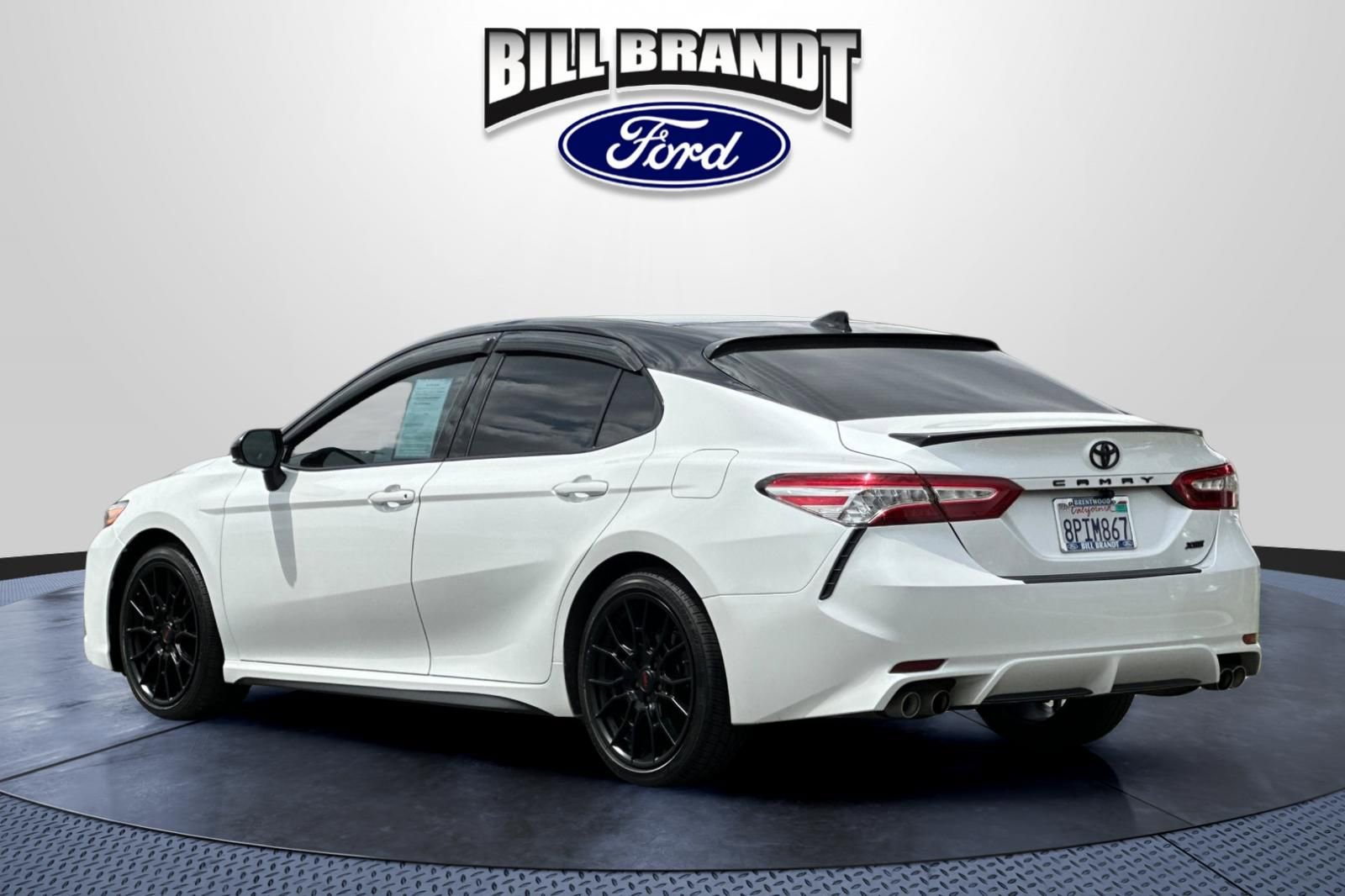 Used 2020 Toyota Camry XSE w/ Blackout Package FWD image 5