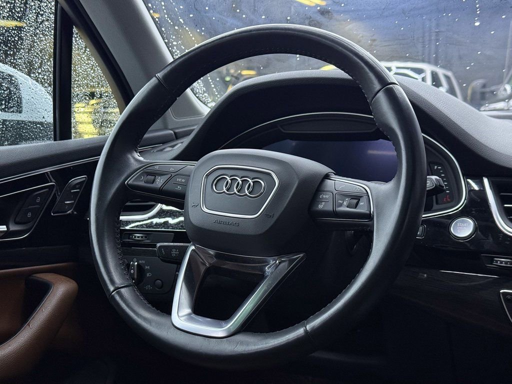 Used 2018 Audi Q7 3.0T Premium Plus w/ Premium Plus Package image 24