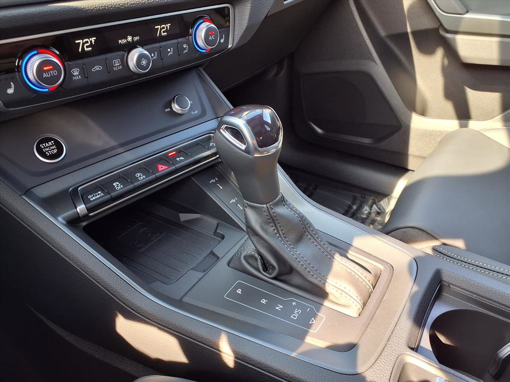New 2025 Audi Q3 2.0T Premium image 18