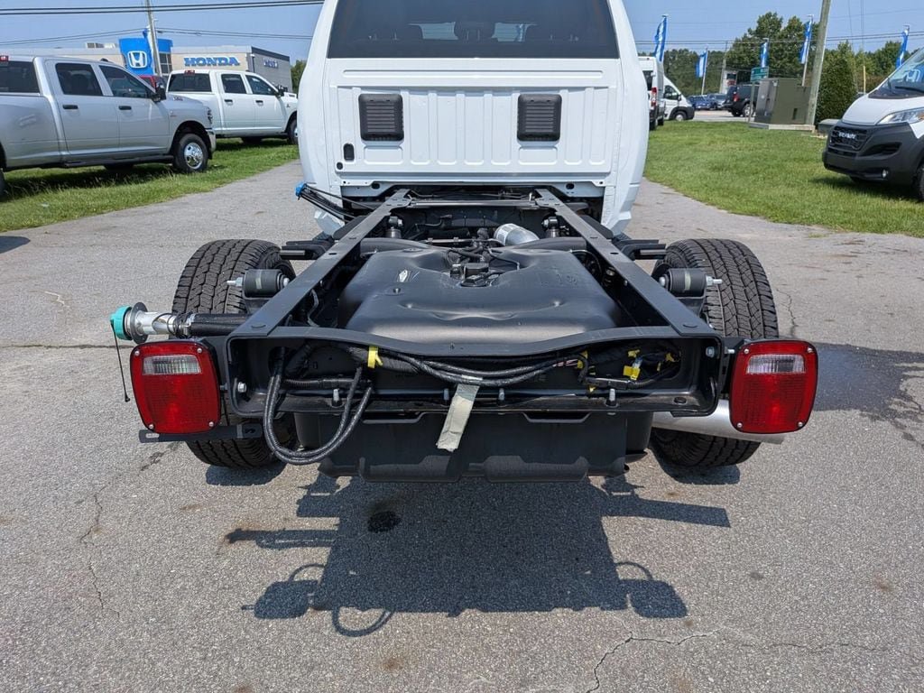 New 2026 RAM 3500 Tradesman w/ Chrome Appearance Group A AWD/4WD image 25