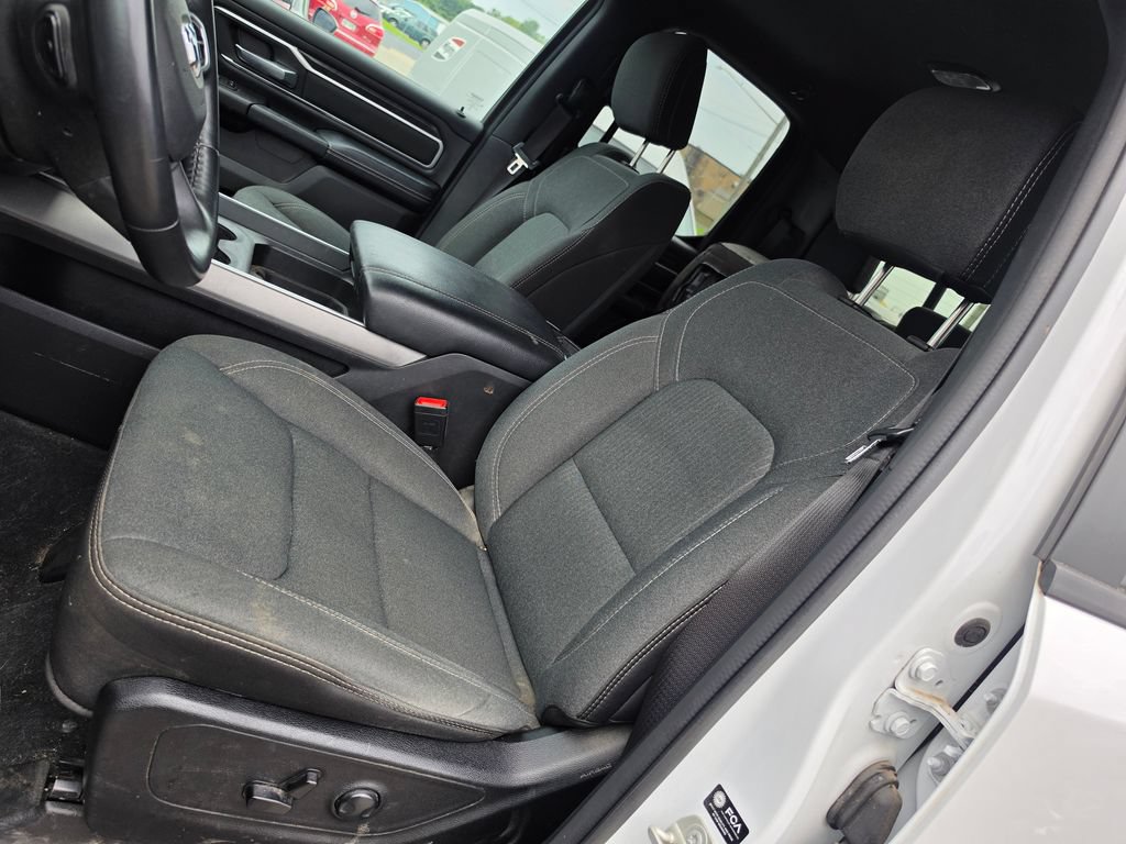 Used 2024 RAM 1500 Big Horn AWD/4WD image 6