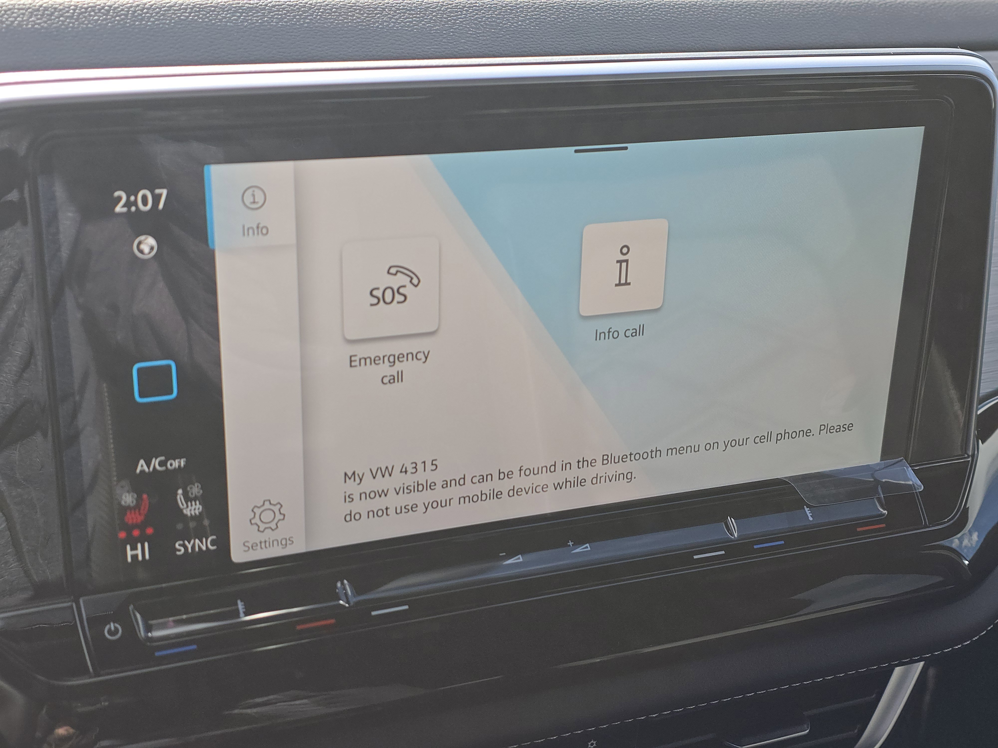 New 2026 Volkswagen Atlas Cross Sport SE image 10