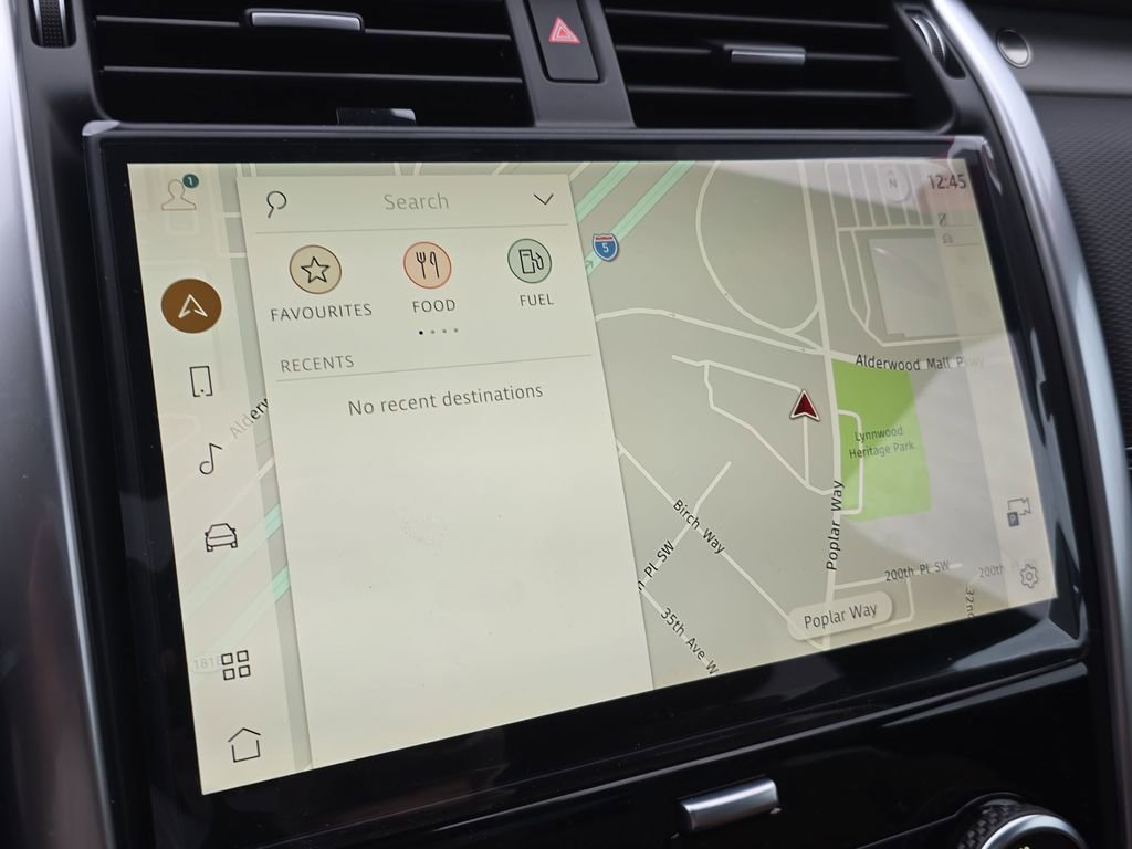 New 2026 Land Rover Discovery Dynamic SE image 23